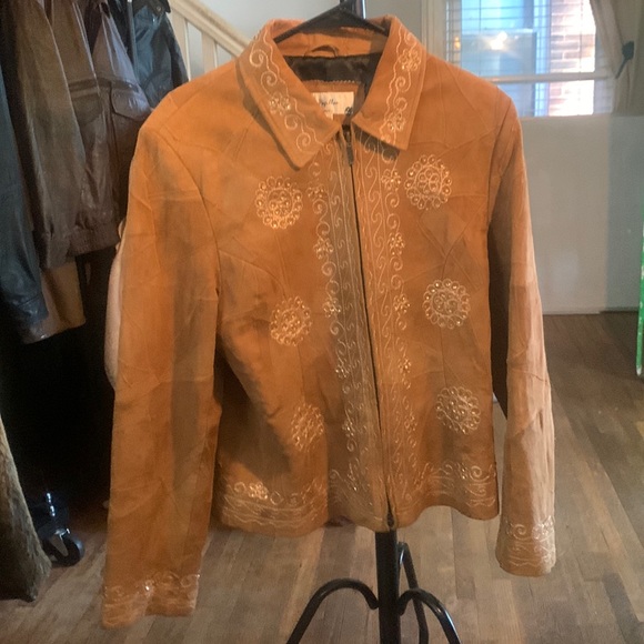 Papillon suede leather jacket with gold sequins and stitch work. - Picture 1 of 4